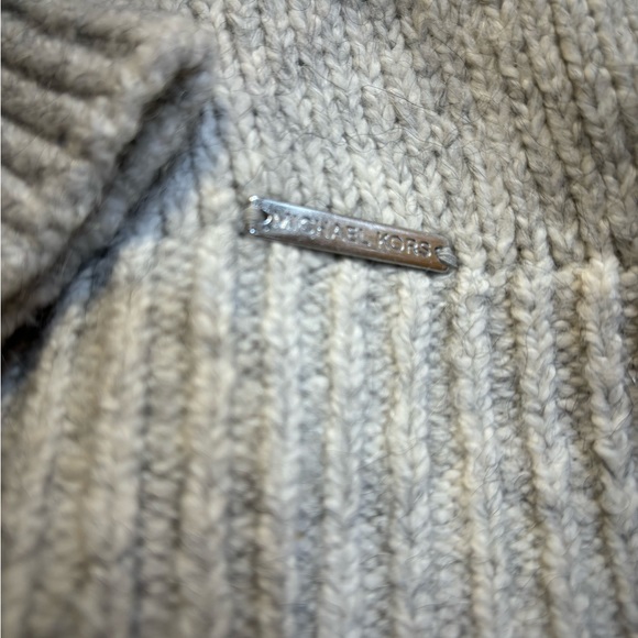 Michael Kors Donegal Sweater Women’s Large Gray Flecked V Neck Alpaca - Picture 9 of 9